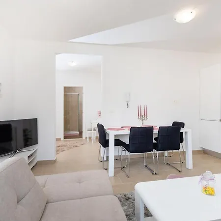 Apartman Miho *