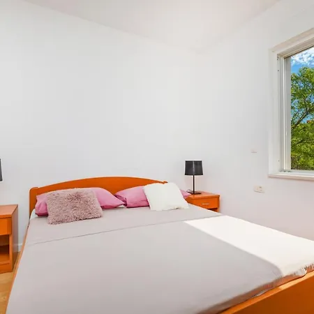 Apartman Miho Апартаменты