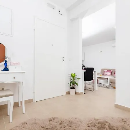 Apartman Miho * Млини
